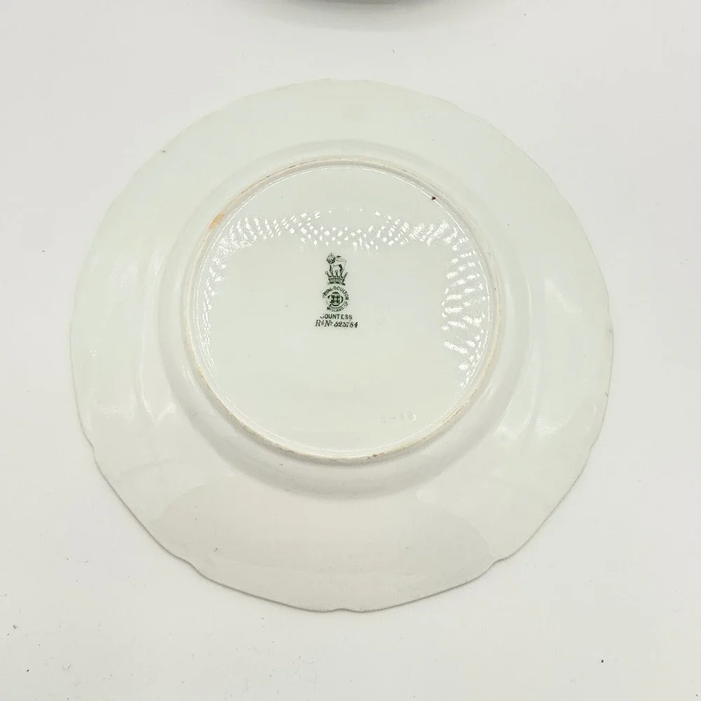 Royal Doulton Countess Antique Green Gold Luncheon Plates Set of 4
